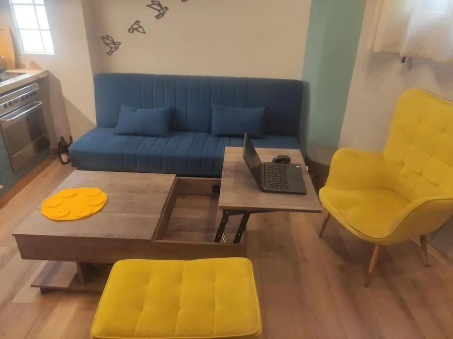 Floating, Cosy Studio 8' Walk From The Seaside Thessaloniki Greece