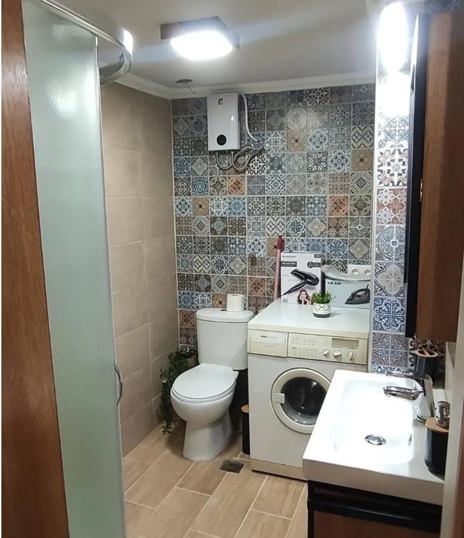 Floating, Cosy Studio 8' Walk From The Seaside Thessaloniki